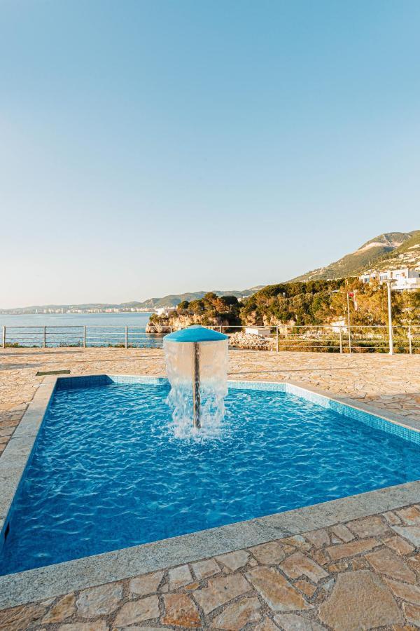 Villa Amos At Aquamarine Residence Vlorë Extérieur photo